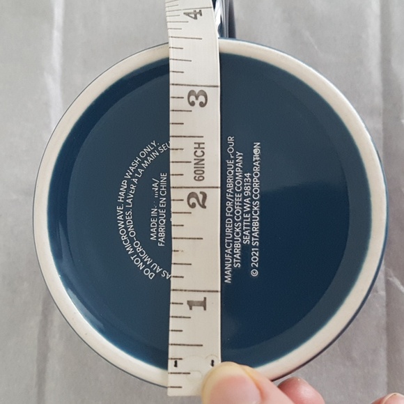 Starbucks 2021 Christmas Holiday Floral Poinsettia Coffee Tea Mug 12oz/355ml - Picture 8 of 15